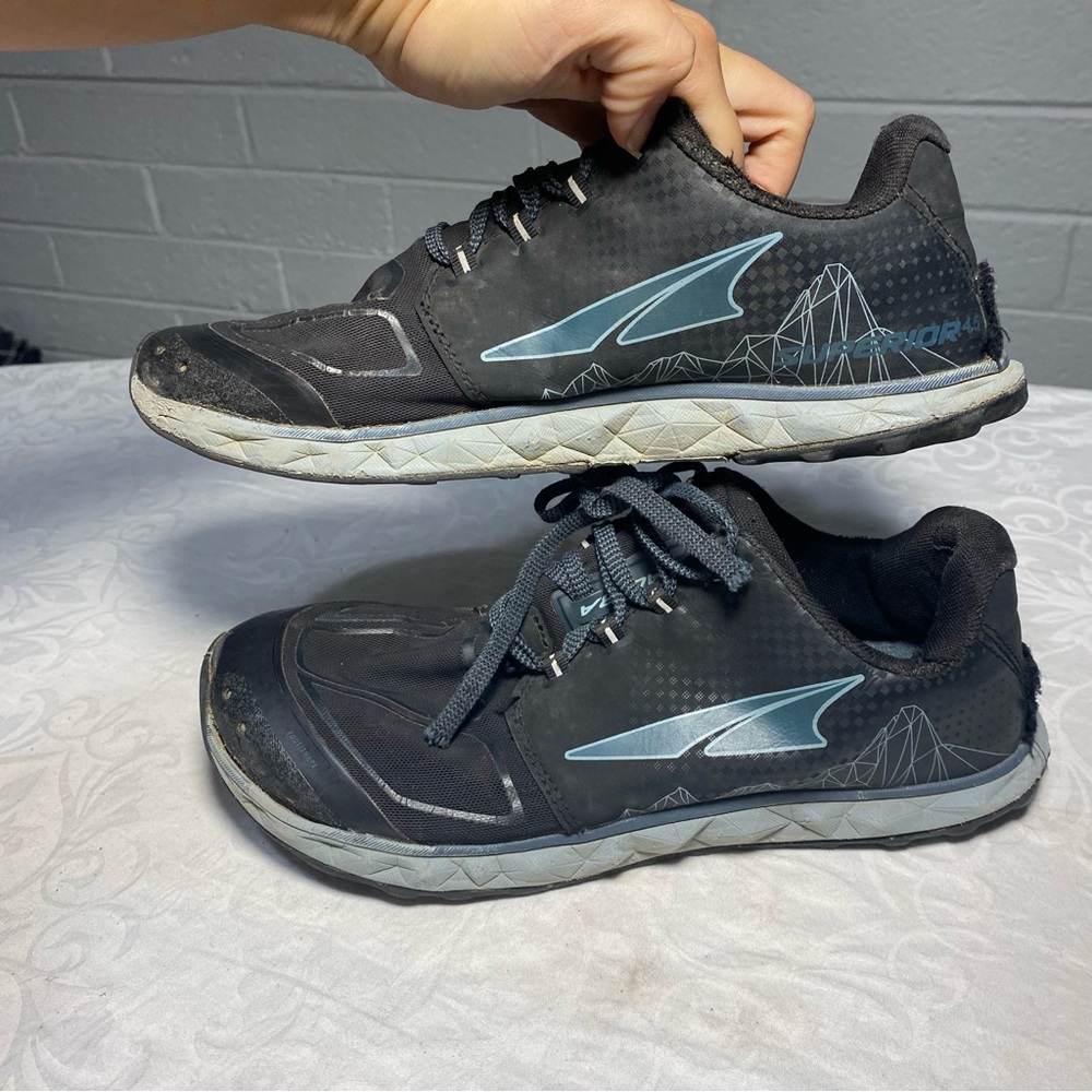 Altra Women’s Superior 4.5 Size 8 Black and Blue Pre Owned See Photos Shoes - Picture 8 of 16